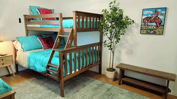 Desk, iron/ironing board, travel cot, WiFi
