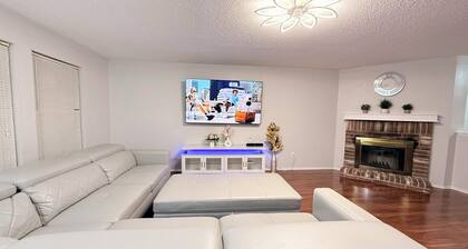 Cozy Family Fun Vacation Home near Lake, AT&T, Rangers, Epic Water Park, 6Flags