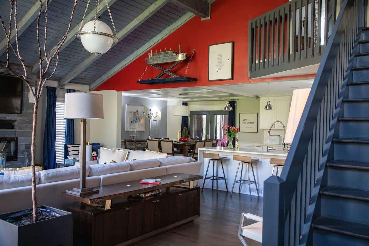 TV, fireplace, offices