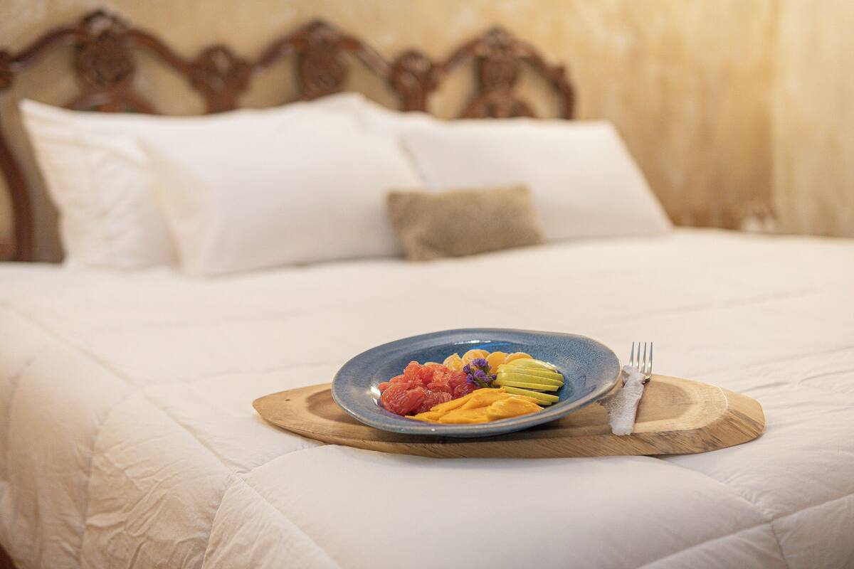 Deluxe-Zimmer, 1 King-Bett | Zimmersafe, Verdunkelungsvorhänge, kostenloses WLAN