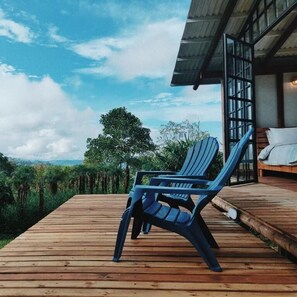 Luxury-Chalet, Balkon, Gartenblick | Terrasse/Patio