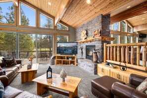 TV, fireplace, offices - NEW LISTING | The Masters Lodge Introductory Summer 2026 Special Included! (Sunriver)