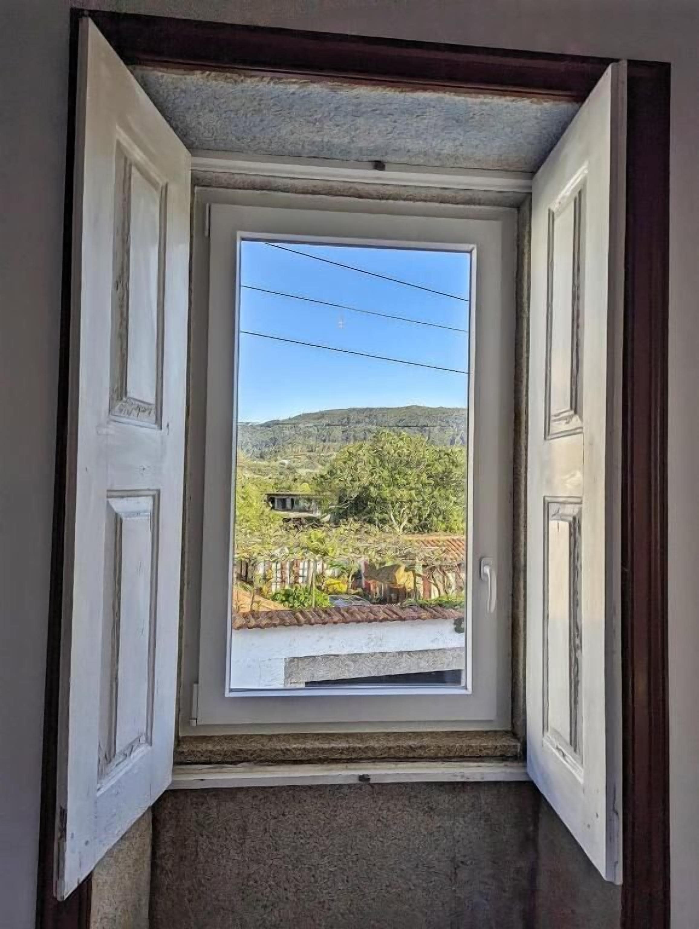 Classic Double Room, Mountain View | Interior