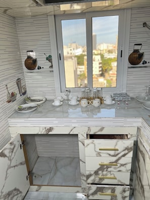 Chambre, non-fumeur, vue sur la ville | Intérieur