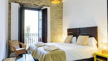 6 habitaciones, escritorio, tabla de planchar con plancha y wifi gratis