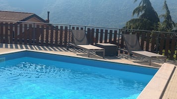 Alberca al aire libre