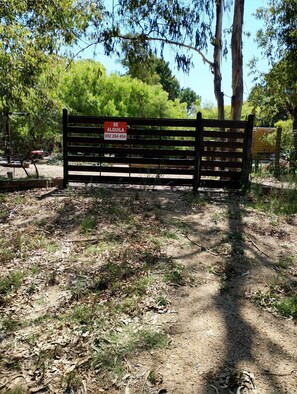 Property grounds - Full house near the sea in Guazuvirá - Quiet and bright. Ideal for families (Guazú-Virá)