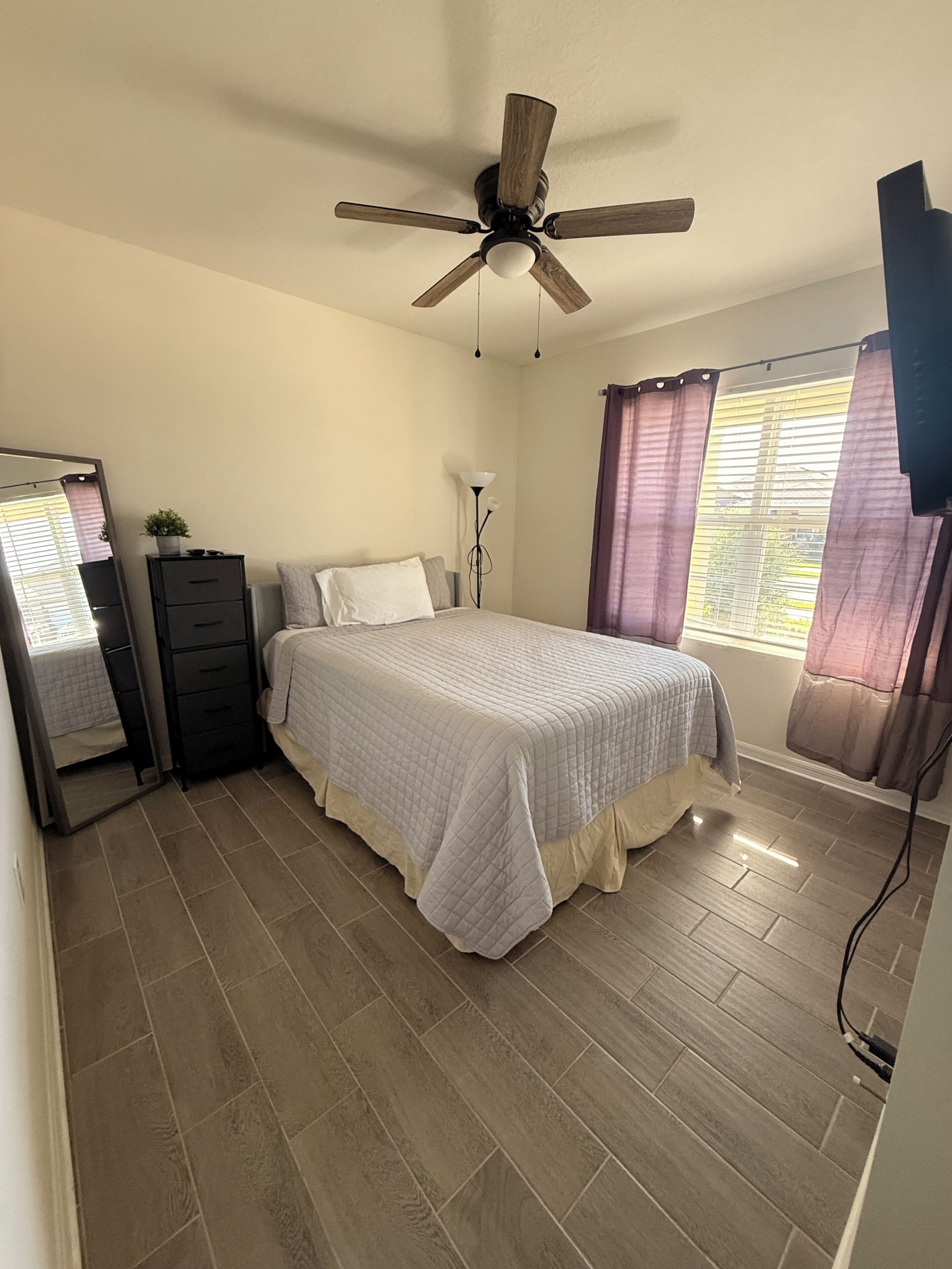 2 chambres, accès au Wi-Fi (inclus), literie fournie