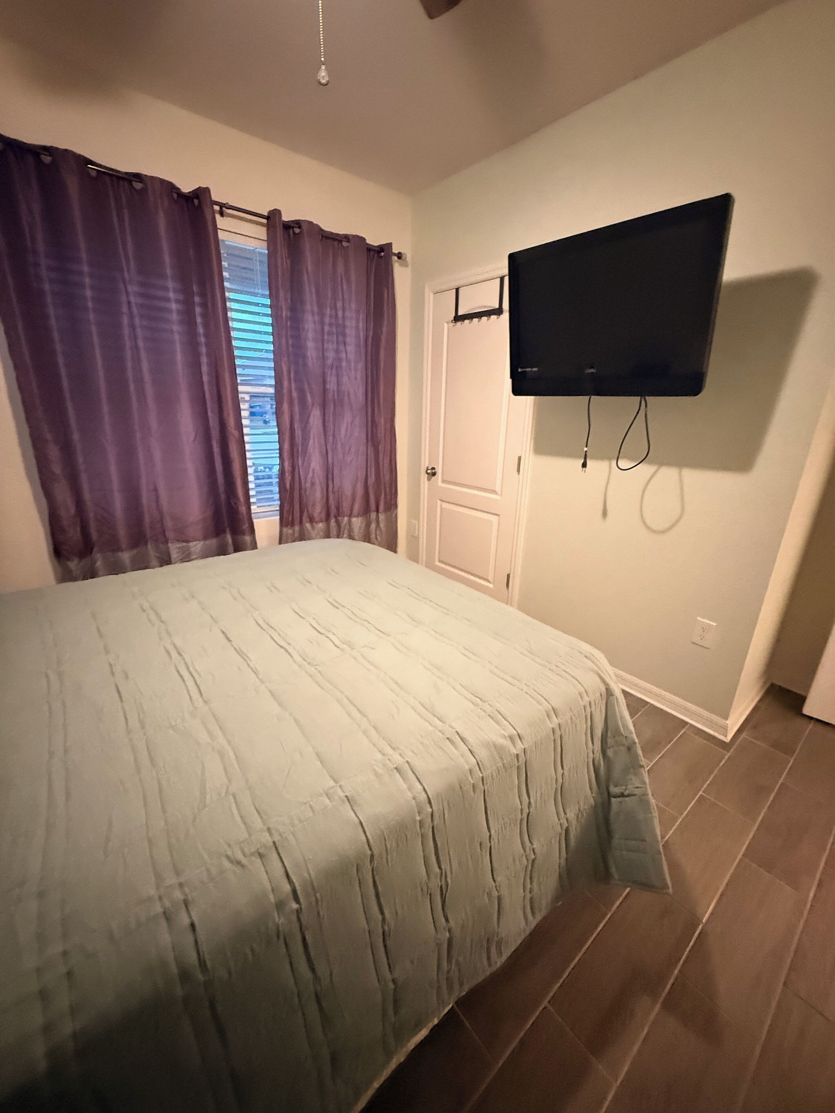 2 bedrooms, WiFi, bed sheets