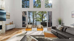 House (5 Bedrooms) | Interior - Paradise Peninsula by Avantstay Waterfront Private Beach, View (Mooresville)