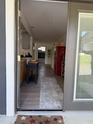Interior - Family Fun Barn - Pet Friendly (Hot Springs)