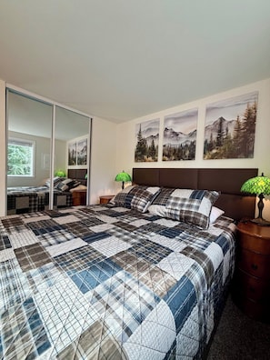 2 bedrooms, WiFi, bed sheets