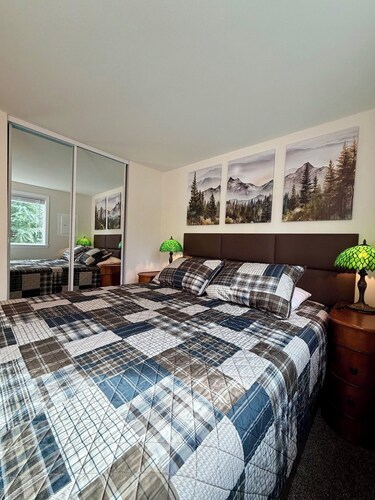 Woodland Cabin in Umpqua National Forest