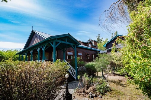 Hosteria Hainen Cabins, located in El Calafate, 10 minutes from downtown.