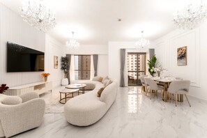 House - Stayshort - Modern 4 Bed Apartment in JBR That Sleeps 8 (Dubai)
