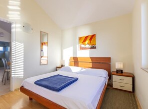 Internet, bed sheets - Premium Two Bedroom Apartment with Sea View and Terrace (Stanici)