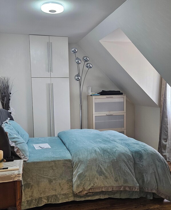 Premium bedding, memory foam beds, individually decorated - Maison Romantique entre deux fleuves chez l'habitant  (Montereau-Fault-Yonne)