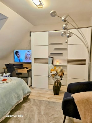 Chambre Duo Deluxe | Premium bedding, memory foam beds, individually decorated