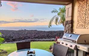 Outdoor dining - Island Suite Retreat w/ Bright Interiors, Lanai & Sunset Glow Near Hapuna Beach (Hawaii County)
