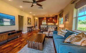TV - Serene Coastal Suite Near Waves & Island Adventures - with Swimming Pool! (Hawaii County)