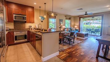 Fridge, microwave, stovetop, dishwasher