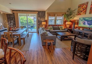 TV - Experience Stunning Views from Your Island-Style Suite w/ Kitchen & Living Area (Hawaii County)