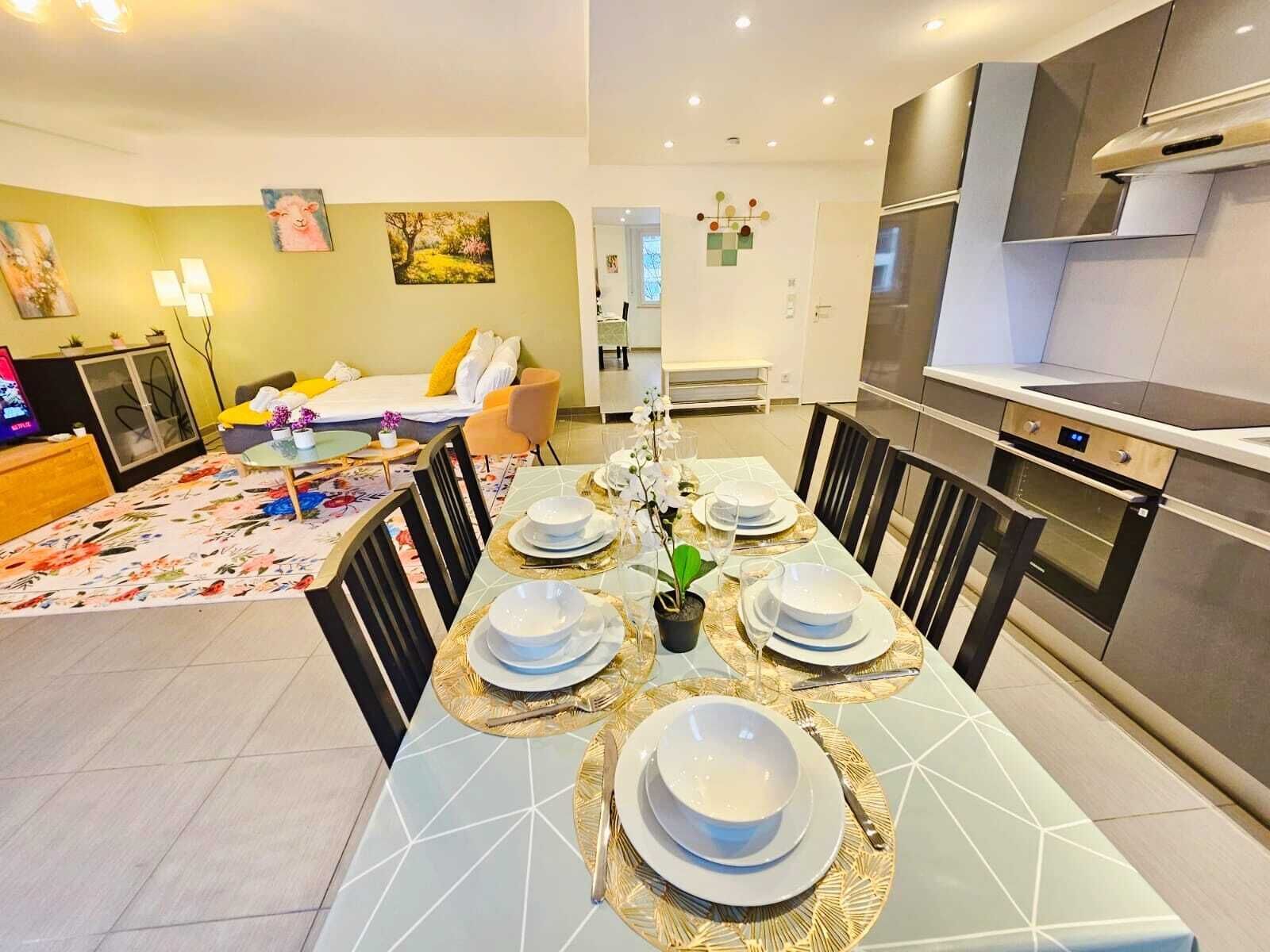 Apartment | Dining
