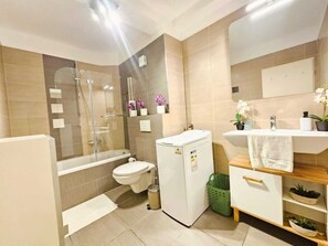 Apartemen | Kamar mandi