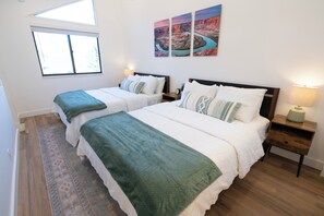 3 bedrooms, iron/ironing board, free WiFi, bed sheets - Newly Renovated Ski Chalet at Canyons Park City (Park City)
