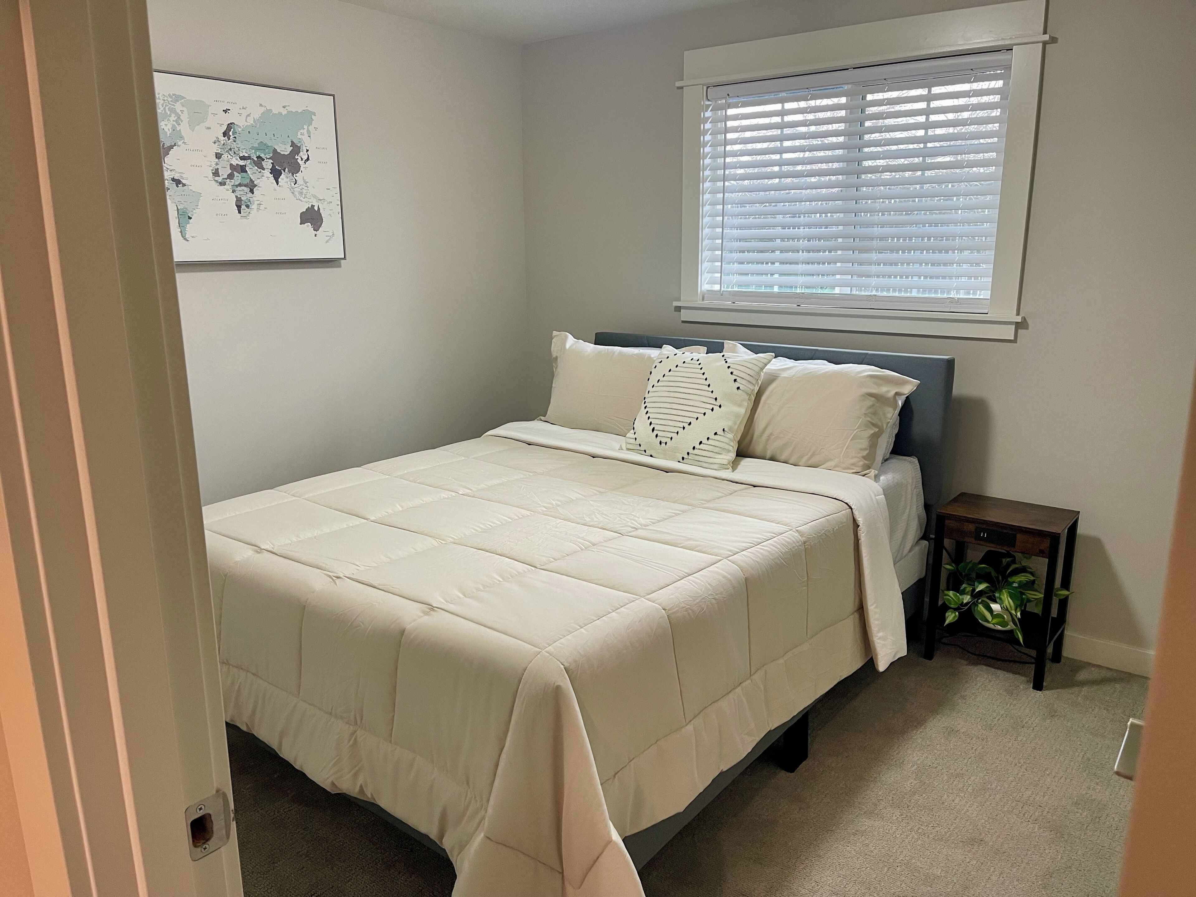 3 soverom, reiseseng for barn, wi-fi (inkludert) og sengetøy