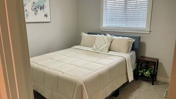 3 soverom, reiseseng for barn, wi-fi (inkludert) og sengetøy