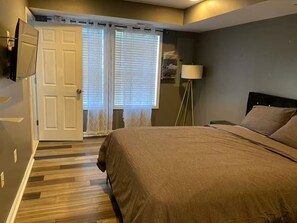 4 chambres, fer et planche à repasser, Wi-Fi, literie fournie