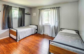 3 Schlafzimmer, Bügeleisen/Bügelbrett, Reisekinderbett, WLAN