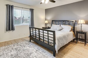 2 bedrooms, iron/ironing board, Internet, bed sheets - Close to Golf! 55-Plus Snowbird Escape in Mesa (Mesa)