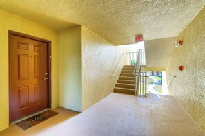 Interior - 3 Mi to Dtwn Fort Myers: Condo w/ Pool Access (Fort Myers)