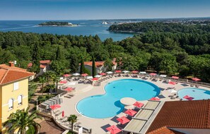 Pool - 1 bedroom gorgeous apartment in Porec (Porec)