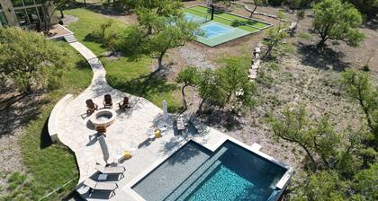Ledgestone Ranch - Luxury Ranch - Pickleball - Bocce - Pool - Firepit