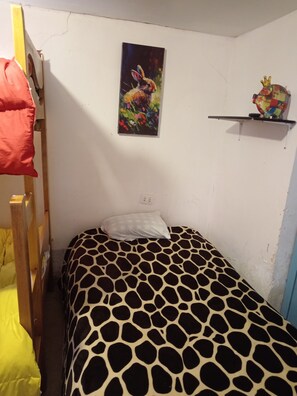 Tabla de planchar con plancha y wifi gratis 