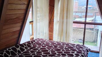 Iron/ironing board, free WiFi