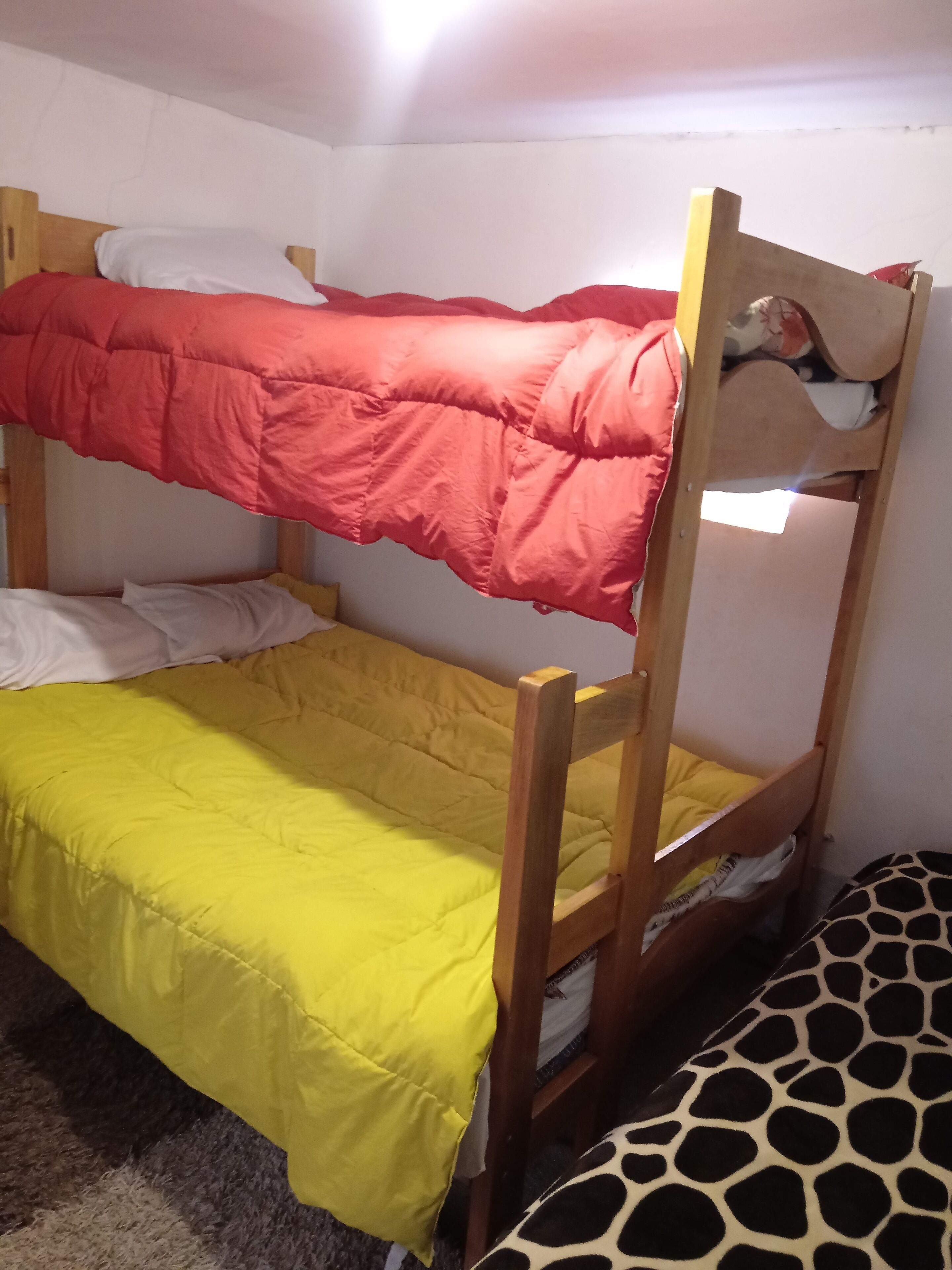 Familjehus - utsikt mot trädgården | Strykjärn/strykbräda och gratis wi-fi