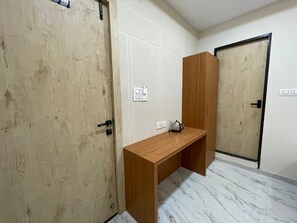 Superior Room | Interior - HOTEL LOTO CENTRAL UJJAIN STATION (Ujjain)