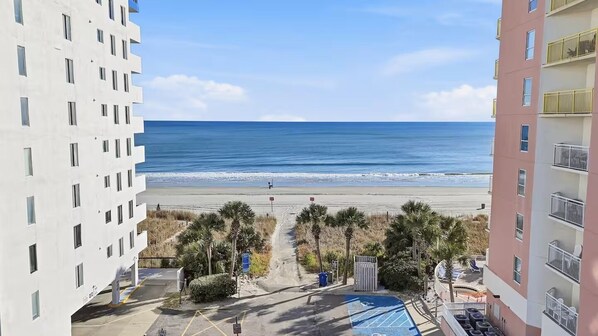 Beach - Crescent Beach House; Sun, Sand, Golf, Relax & More (North Myrtle Beach)