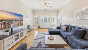 Smart TV, books - Crescent Beach House; Sun, Sand, Golf, Relax & More (North Myrtle Beach)