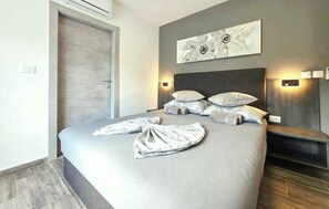4 bedrooms, WiFi