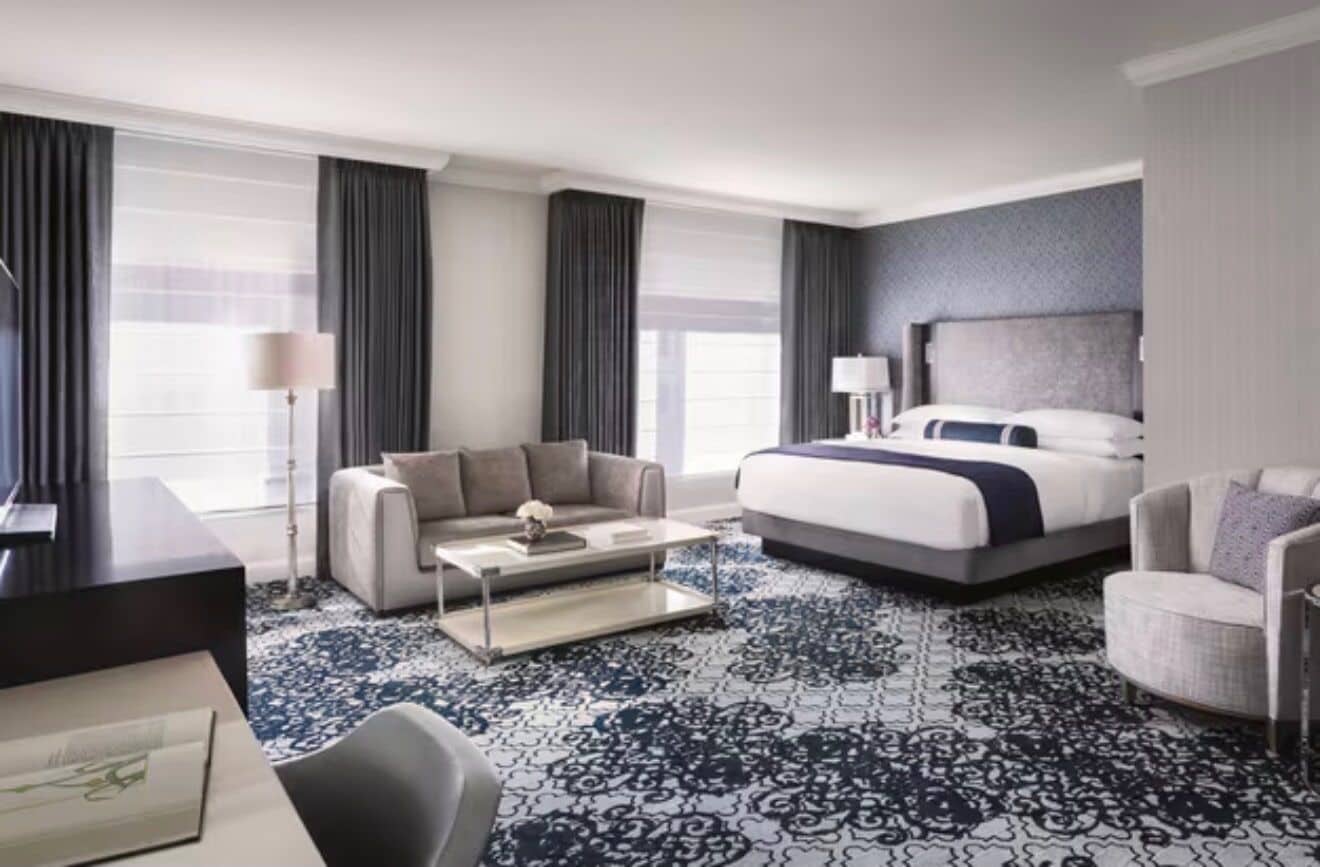 3 chambres, fer et planche à repasser, Wi-Fi, draps fournis