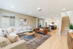 TV - PGA West Home | Resort Pool, Fire Pit & Loft (La Quinta)