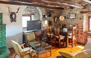 TV - Cozy home in Buzet with WiFi (Buzet)