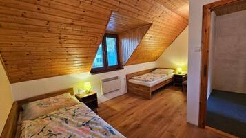 Appartement, patio, uitzicht op binnenplaats | Gratis wifi