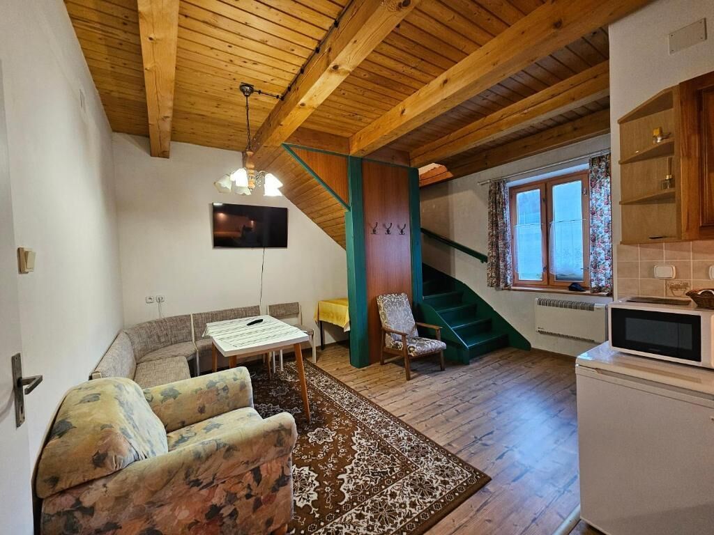 Apartment, Patio, Courtyard View | Living area