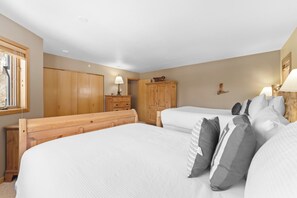 Condo (1 Bedroom) | Exterior - Liftside #301 (Keystone)